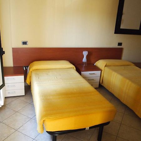 Hotel Caffetteria Dell'Angolo Borghetto Secondo Zewnętrze zdjęcie