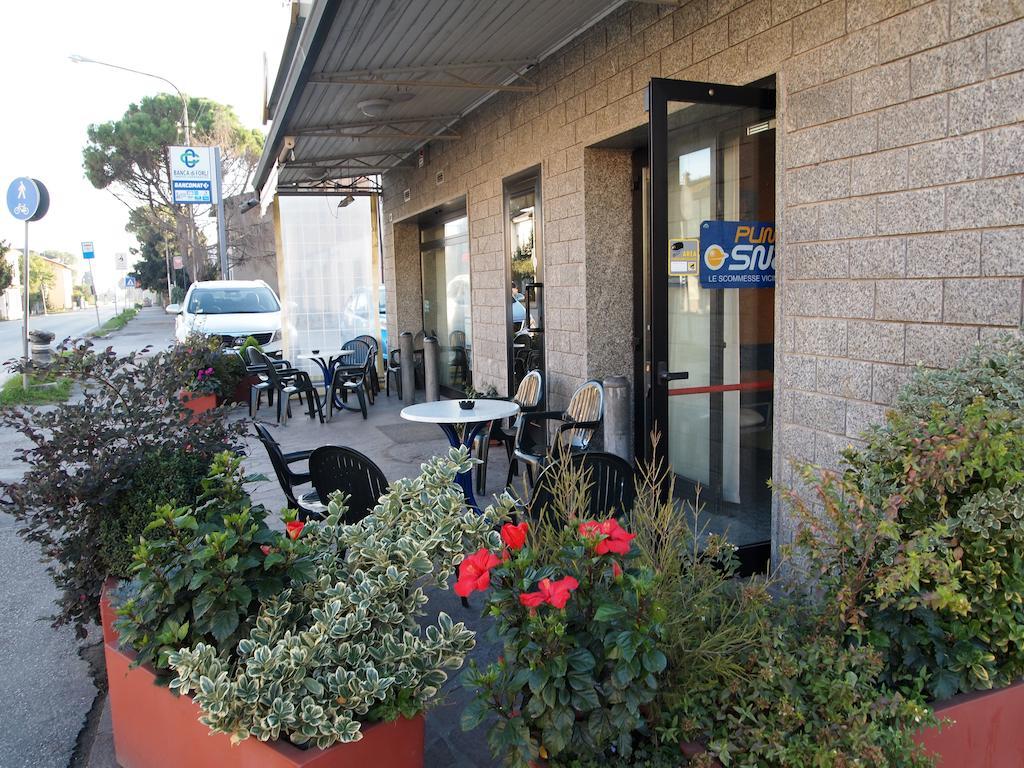 Hotel Caffetteria Dell'Angolo Borghetto Secondo Zewnętrze zdjęcie